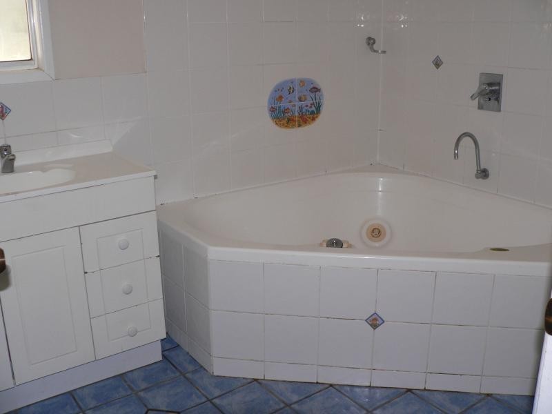 23 Kanandah Ct, Thagoona QLD 4306