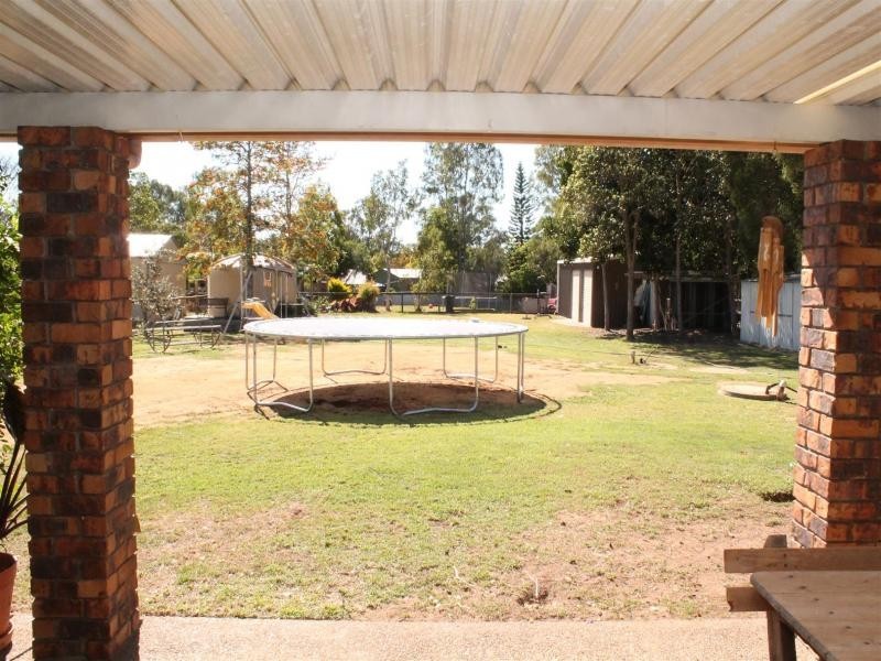 9 Macadamia Ct, Walloon QLD 4306