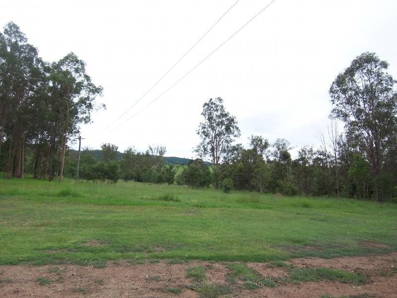 264 Henderson Road, Calvert QLD 4340