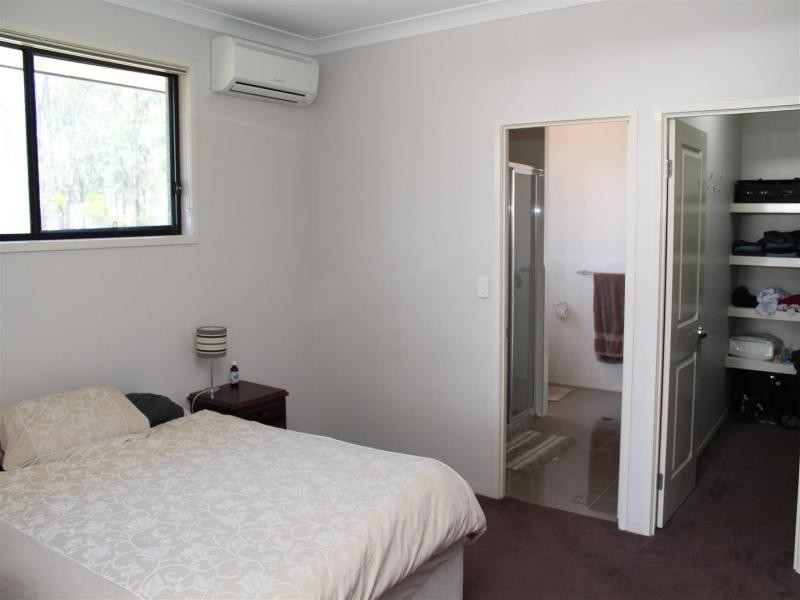 11 Emily Ct, Walloon QLD 4306
