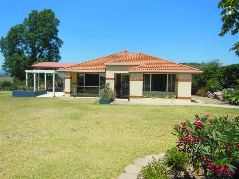 77 MARTIN ROAD, Mount Alford QLD 4310