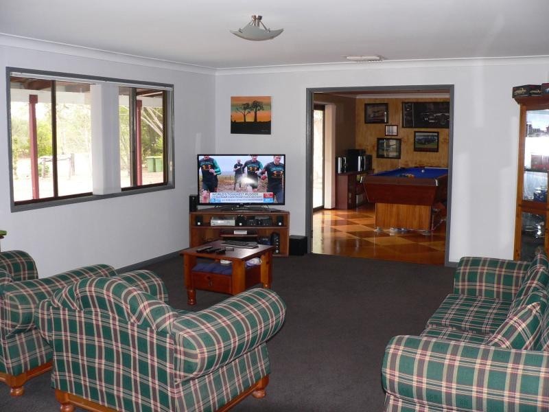 48-50 Adelong Avenue, Thagoona QLD 4306