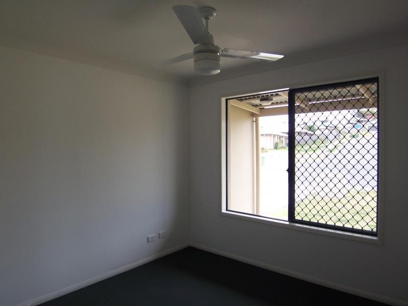 9 Claydon Pl, Rosewood QLD 4340