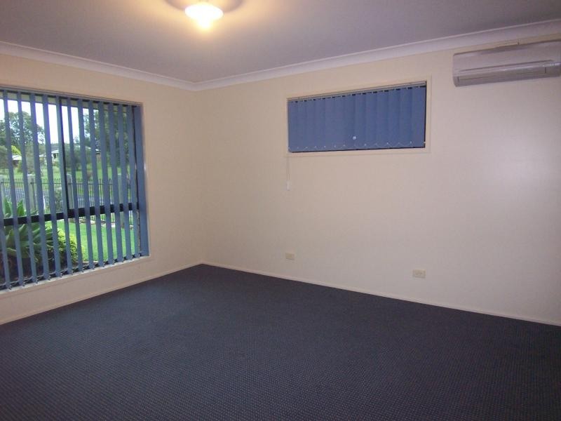 8 Cherrington Cres, Boonah QLD 4310