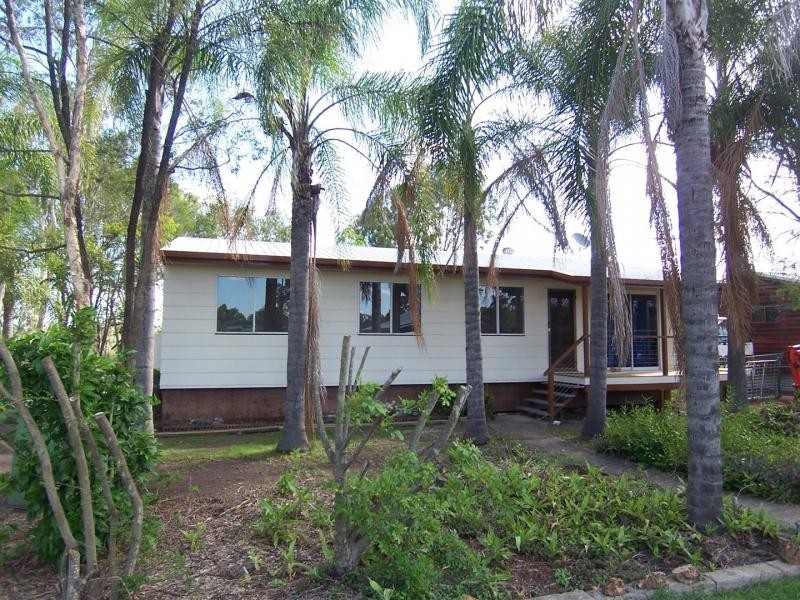 6 Calvin Street, Walloon QLD 4306