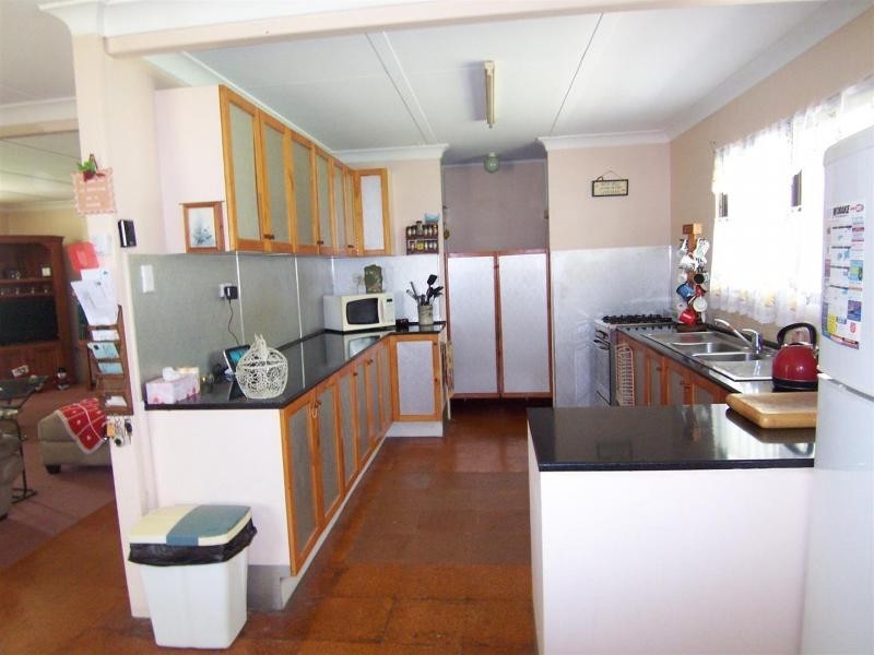 58-60 Cummins Road, Thagoona QLD 4306