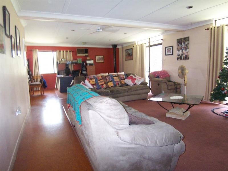 58-60 Cummins Road, Thagoona QLD 4306