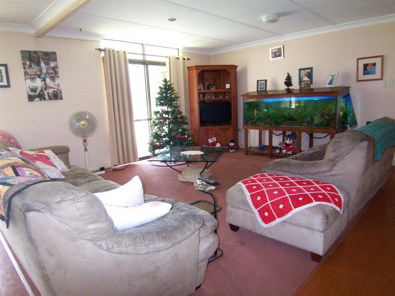58-60 Cummins Road, Thagoona QLD 4306