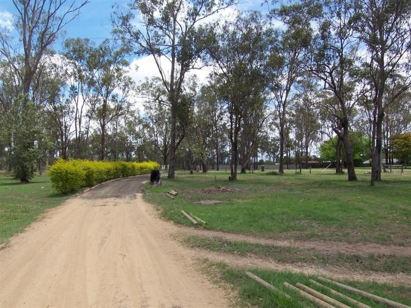 58-60 Cummins Road, Thagoona QLD 4306