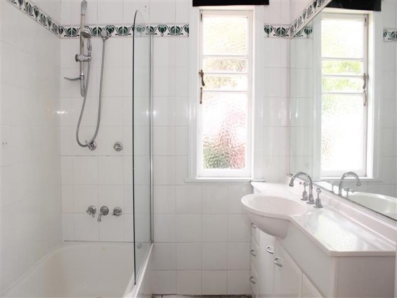 11 Countess Street, East Ipswich QLD 4305