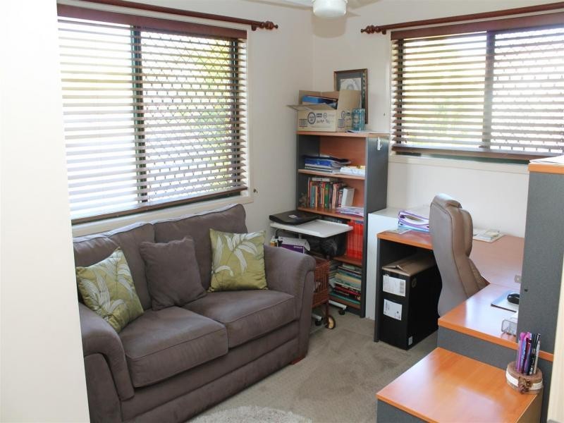 2 Brushbox Pl, Walloon QLD 4306