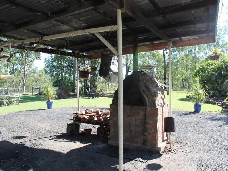 656 Rosewood Laidley Rd, Calvert QLD 4340