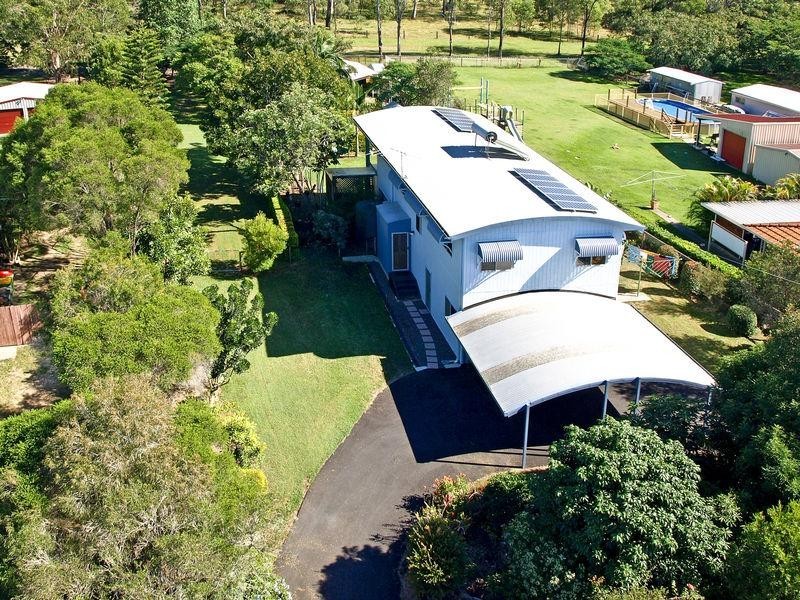 8 Macadamia Ct, Walloon QLD 4306