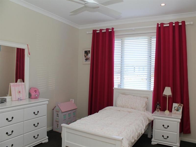 61 McHale Way, Willowbank QLD 4306