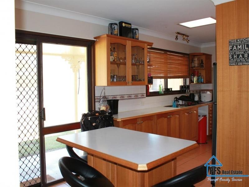 66 Poplar St, Walloon QLD 4306