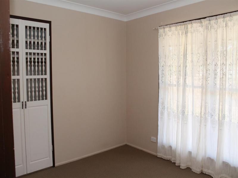 66 Poplar St, Walloon QLD 4306