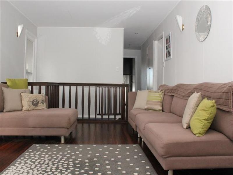 10 Edward Street, Marburg QLD 4346