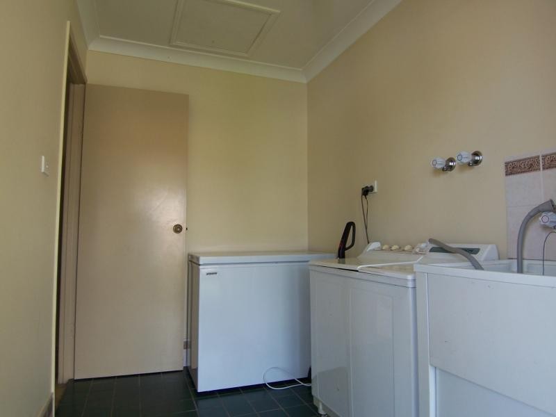 50 Bernadette Cres, Rosewood QLD 4340