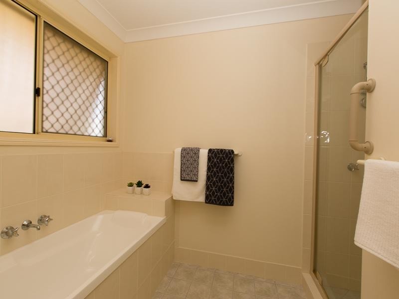 26 Bernadette Cr, Rosewood QLD 4340