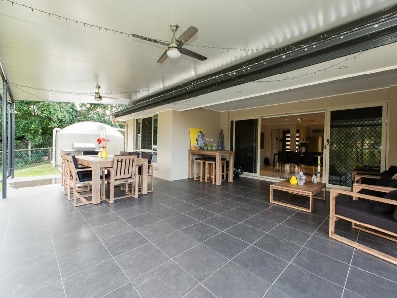 34 Chestnut Dr, Pine Mountain QLD 4306