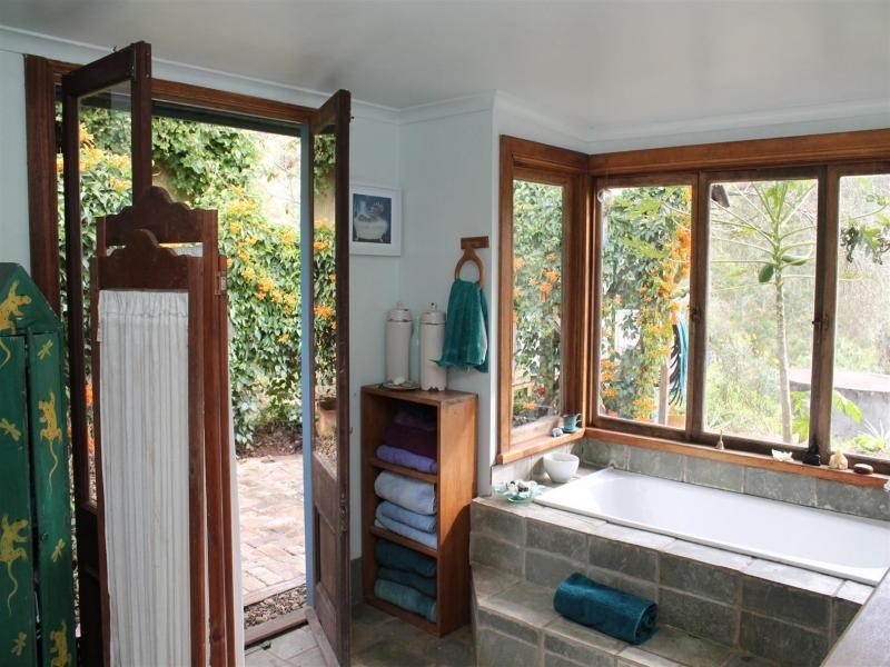 722 Riverside Dr, Pine Mountain QLD 4306