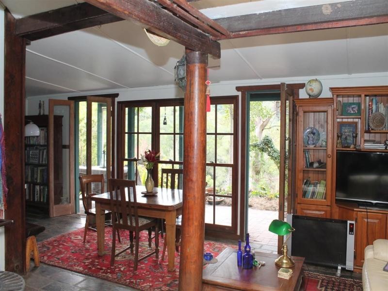 722 Riverside Dr, Pine Mountain QLD 4306