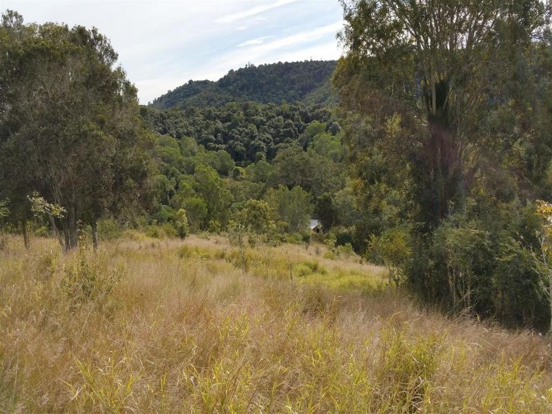 722 Riverside Dr, Pine Mountain QLD 4306