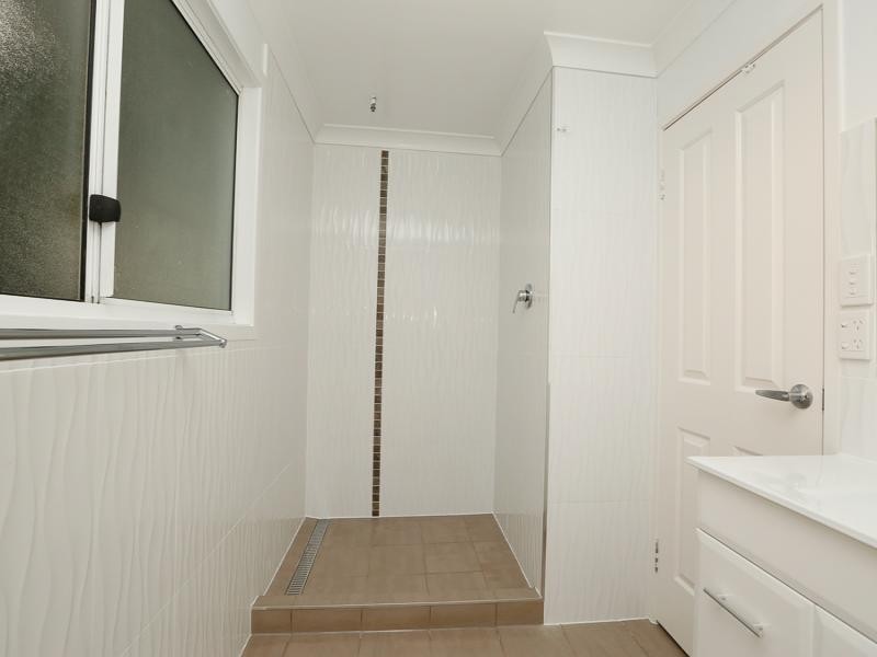 13 George Street, Newtown QLD 4305