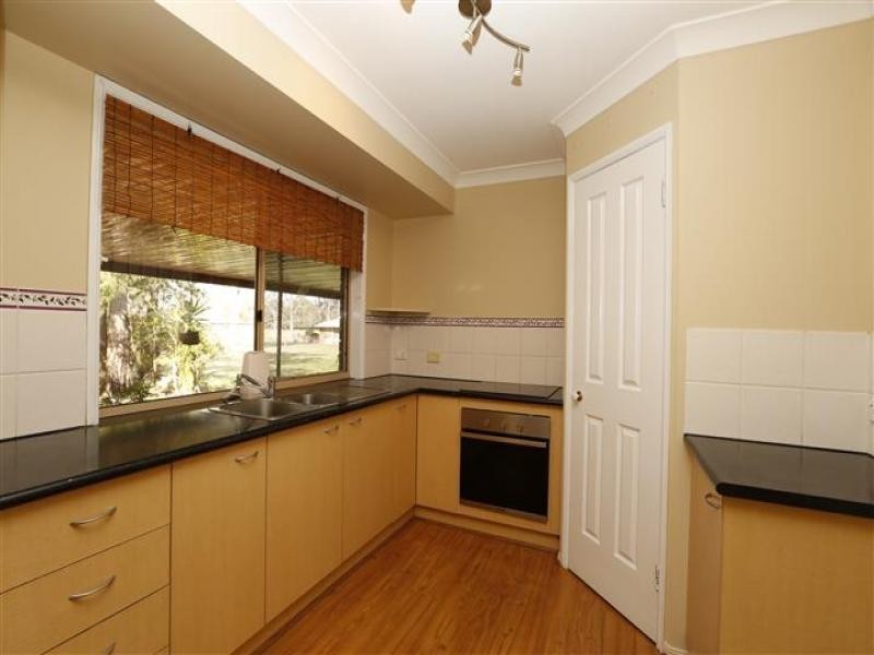 28 Clarefield Court, Thagoona QLD 4306