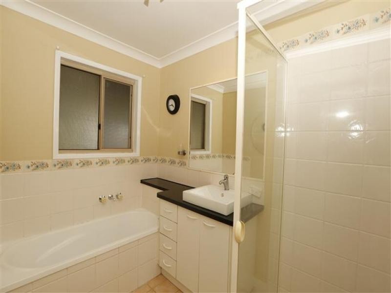 28 Clarefield Court, Thagoona QLD 4306