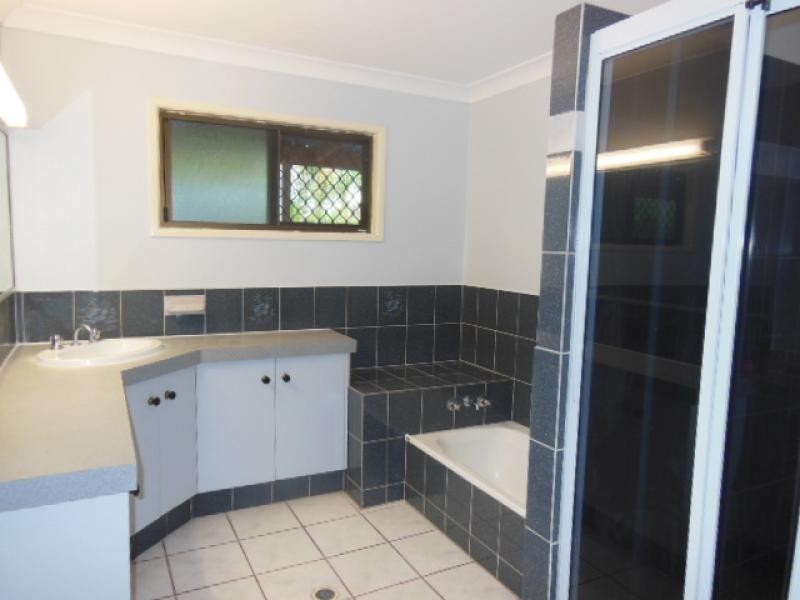398 Haigslea-Amberley Rd, Walloon QLD 4306