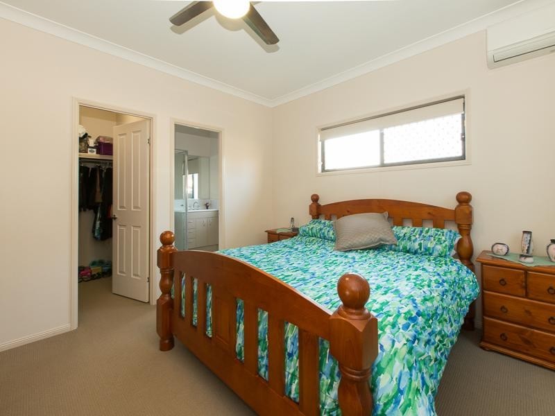 8 Claydon Place, Rosewood QLD 4340