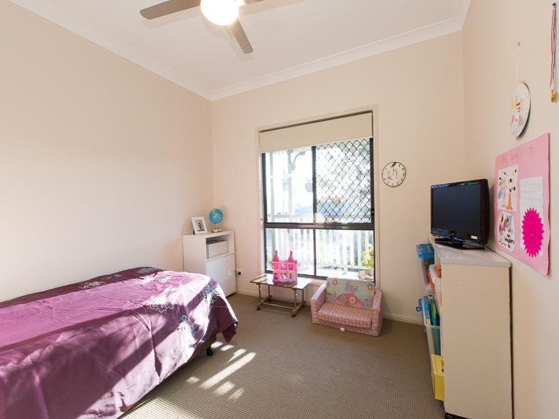 8 Claydon Place, Rosewood QLD 4340