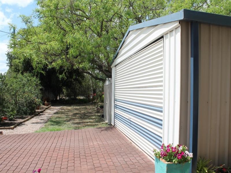 9 School St, Rosewood QLD 4340