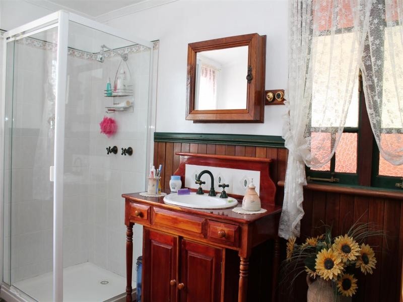 9 School St, Rosewood QLD 4340