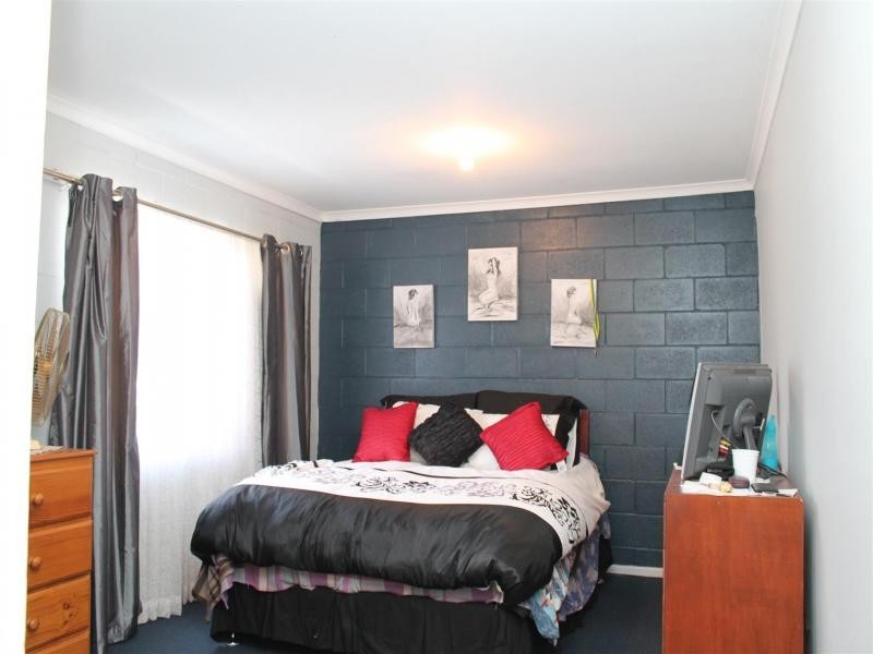 9 School St, Rosewood QLD 4340