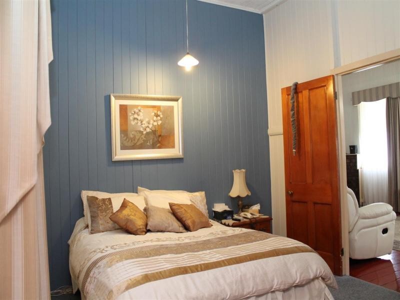 9 School St, Rosewood QLD 4340