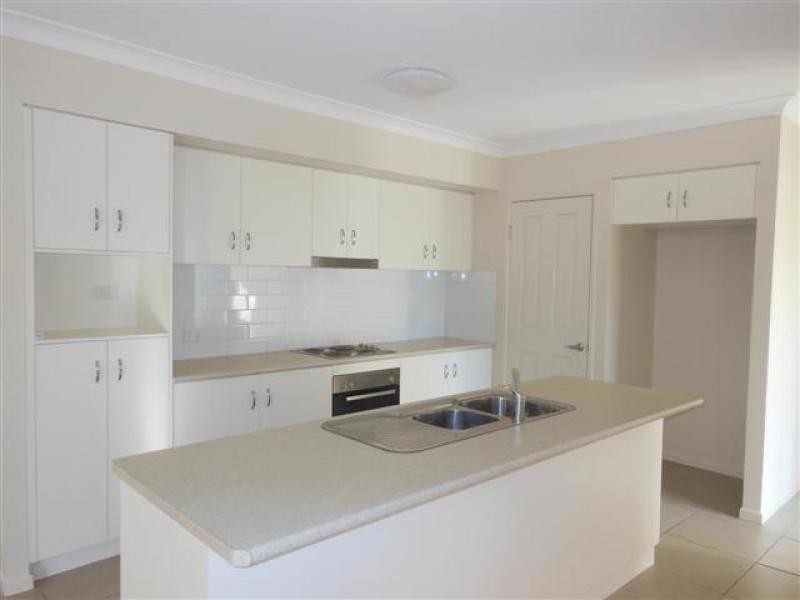 190 Thagoona-Haigslea Rd, Mount Marrow QLD 4306
