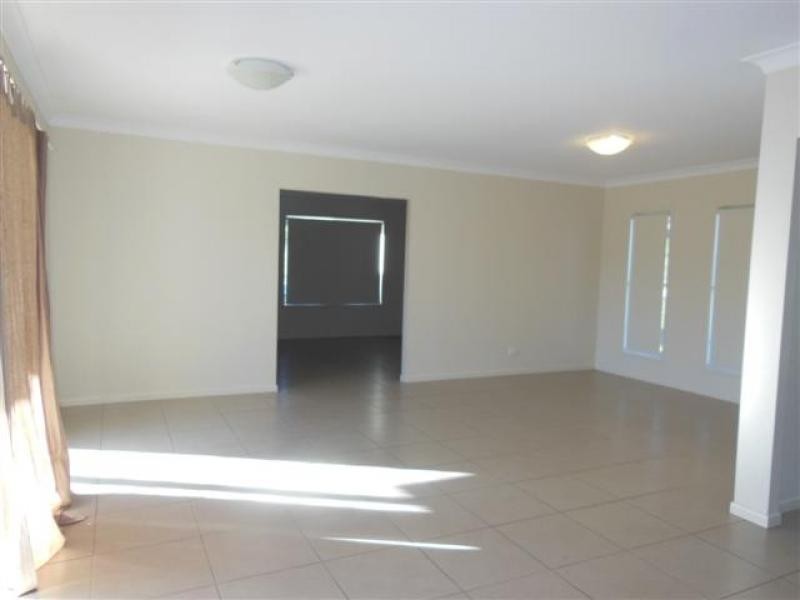 190 Thagoona-Haigslea Rd, Mount Marrow QLD 4306