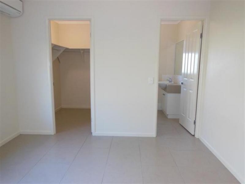 190 Thagoona-Haigslea Rd, Mount Marrow QLD 4306