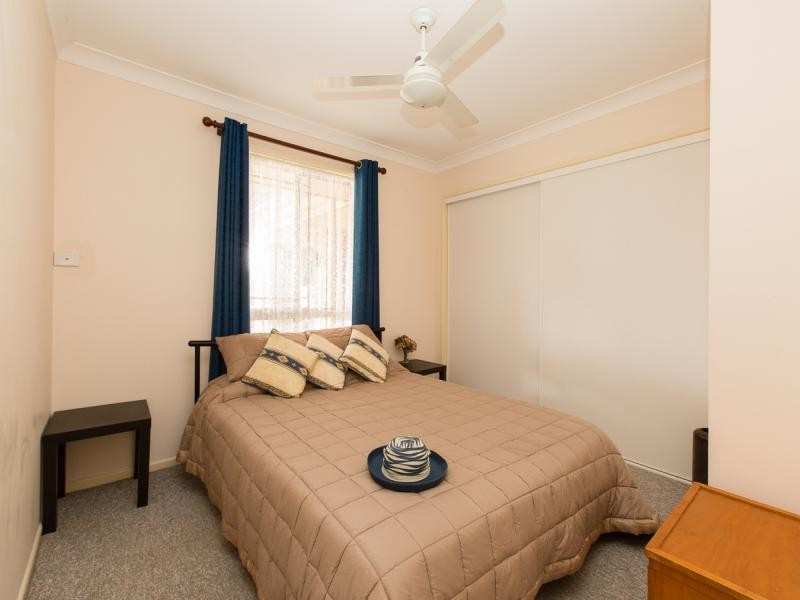 24 Bernadette Cr, Rosewood QLD 4340