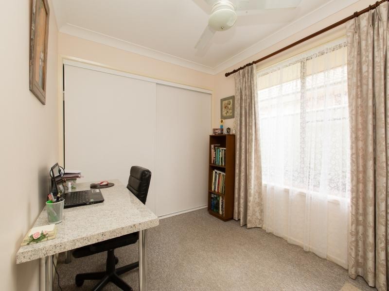 24 Bernadette Cr, Rosewood QLD 4340