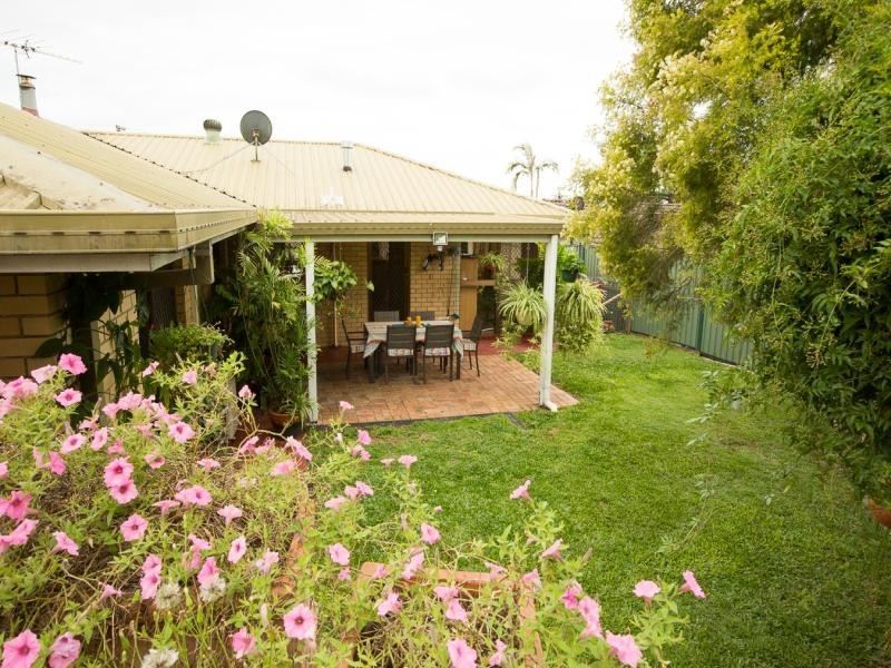 16 Glode Ave, Churchill QLD 4305