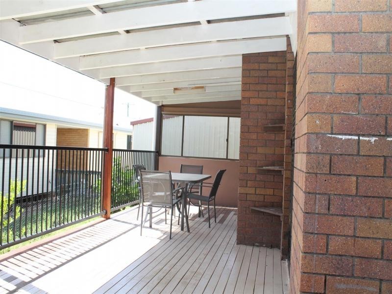 33 Hall St, Peak Crossing QLD 4306