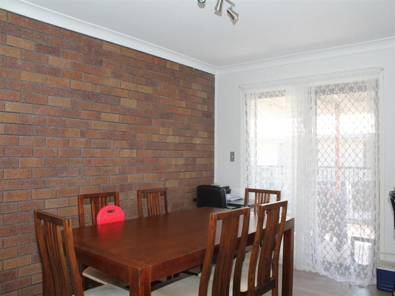 33 Hall St, Peak Crossing QLD 4306