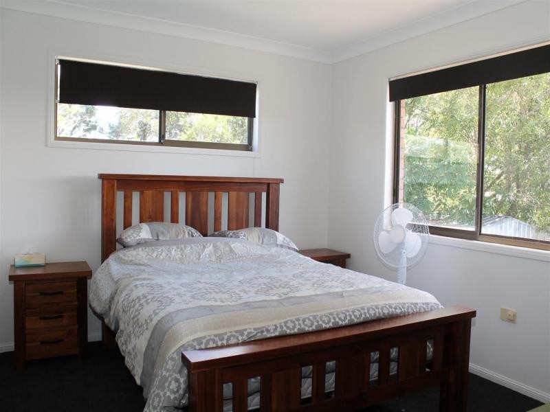 33 Hall St, Peak Crossing QLD 4306