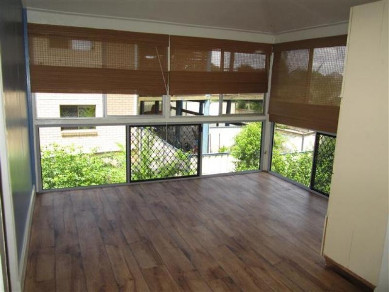 4 Edward Street, Rosewood QLD 4340