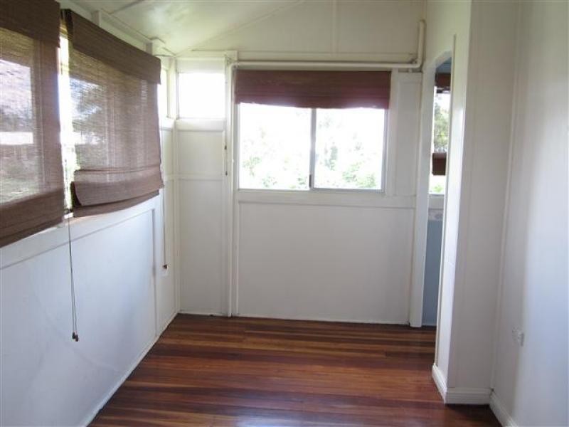 4 Edward Street, Rosewood QLD 4340