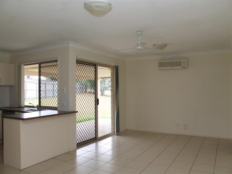 18 Claydon Place, Rosewood QLD 4340