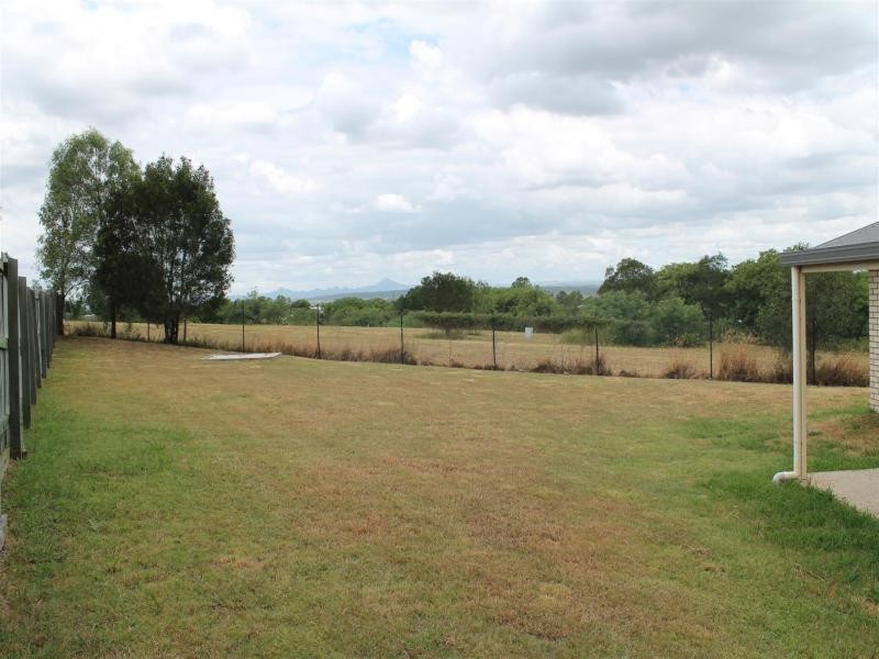 18 Claydon Place, Rosewood QLD 4340